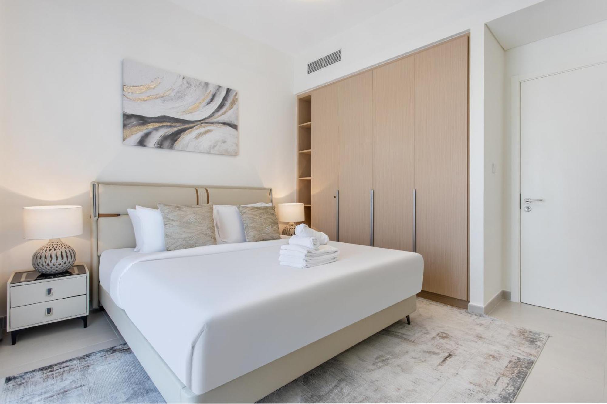 Modern 1br Creek Access Summer 3 *