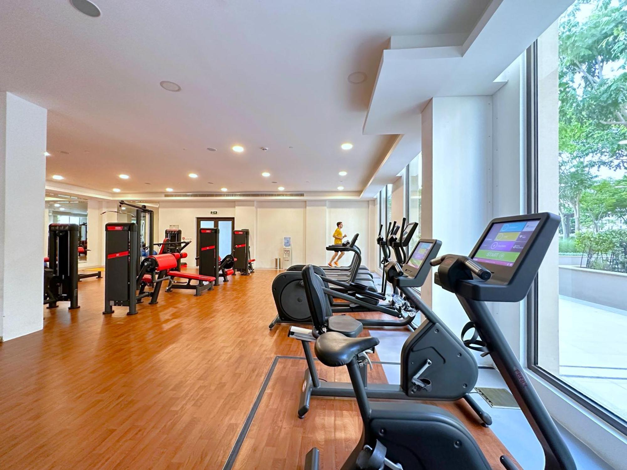 Apartment Megaluxury Flat Resort, Amazing Pool, Burj Direct View Dubai