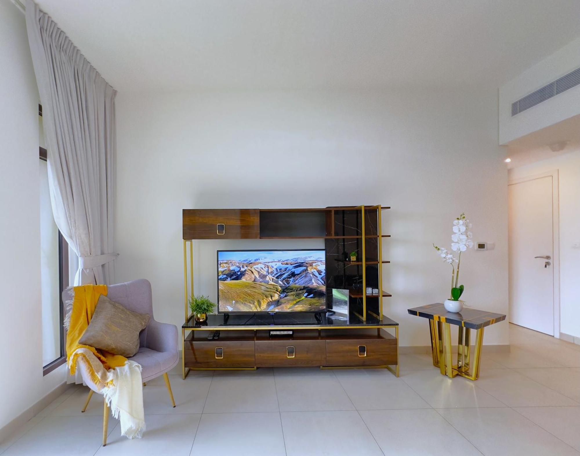 Megaluxury Flat Resort, Amazing Pool, Burj Direct View Dubai
