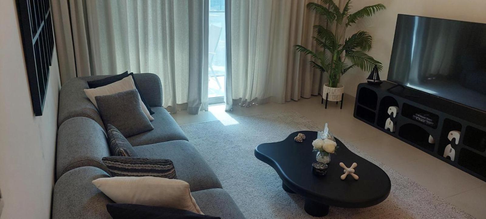 Apartment Burj Crown M Bin Rasheed Family In Downtown
