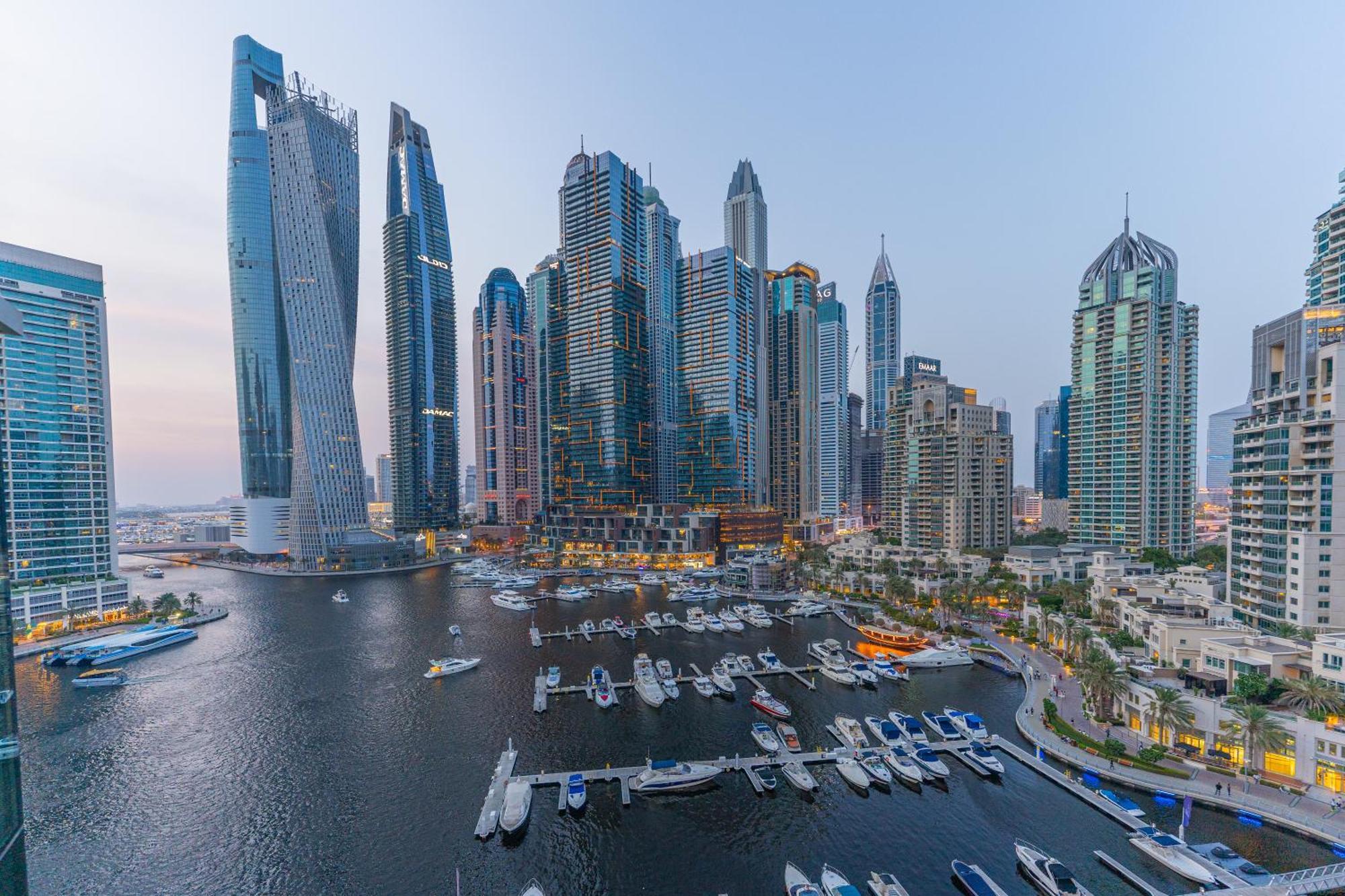 Avant Marina 2br With Amazing Views