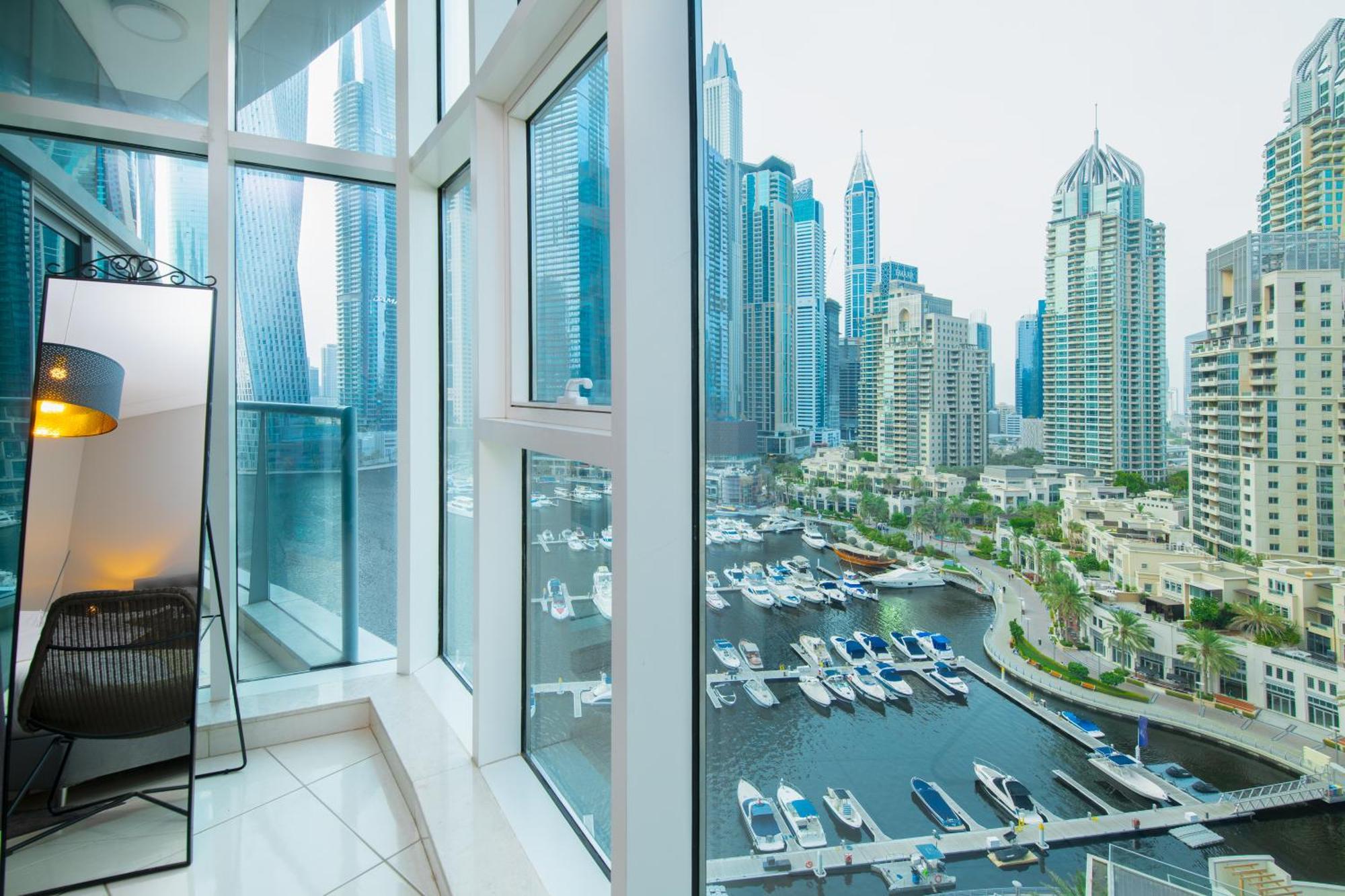 Avant Marina 2br With Amazing Views *