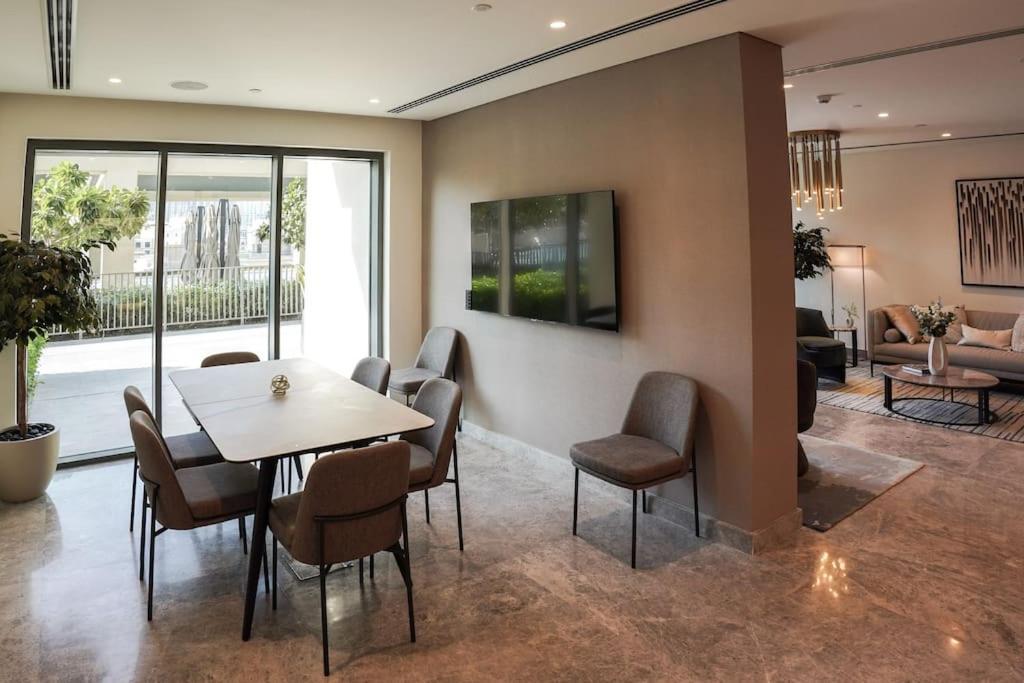 Downtown Luxurious 1br Near Mall And Fountain * Dubai