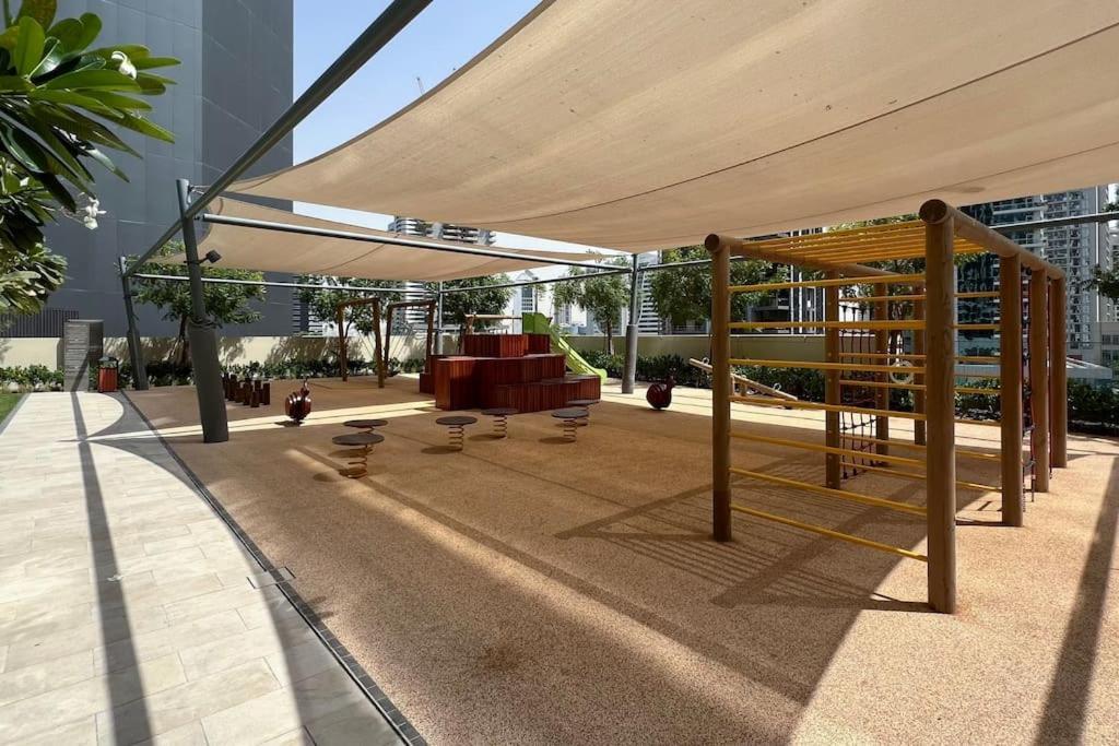 Downtown Luxurious 1br Near Mall And Fountain * Dubai