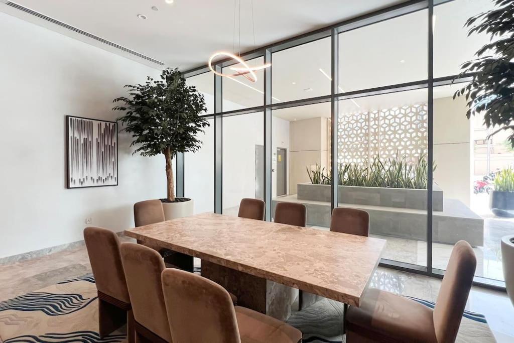 Downtown Luxurious 1br Near Mall And Fountain Apartment *