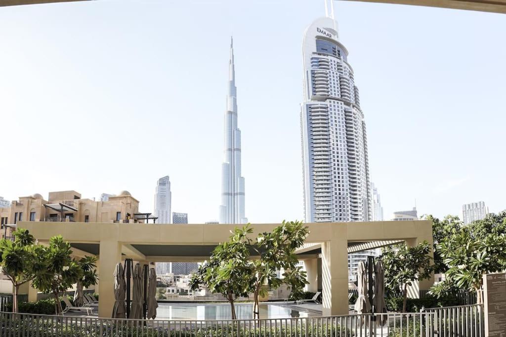 Downtown Luxurious 1br Near Mall And Fountain Apartment Dubai