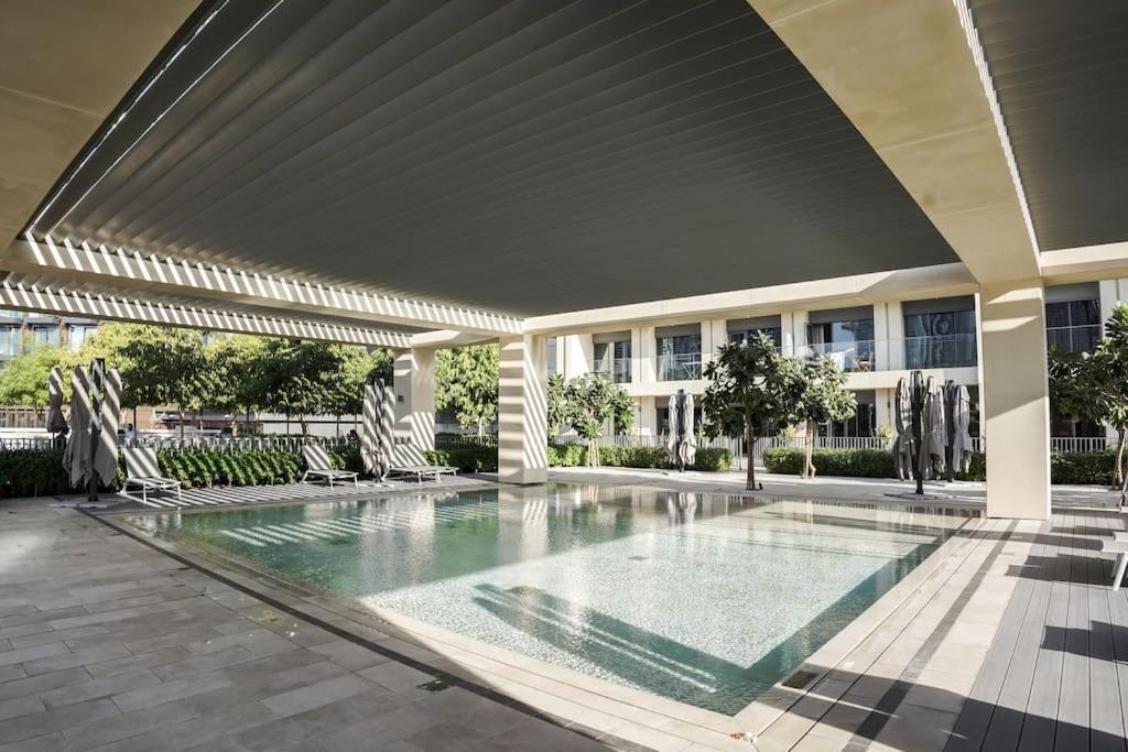 Downtown Luxurious 1br Near Mall And Fountain Apartment