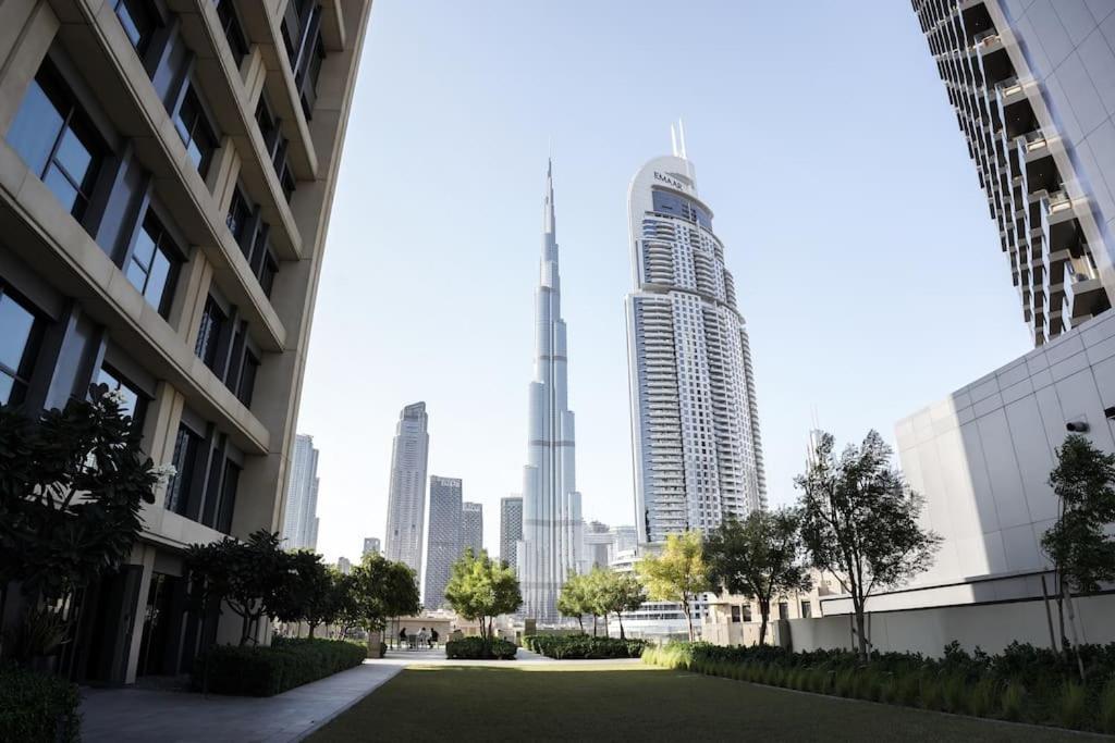 Apartment Downtown Luxurious 1br Near Mall And Fountain Dubai