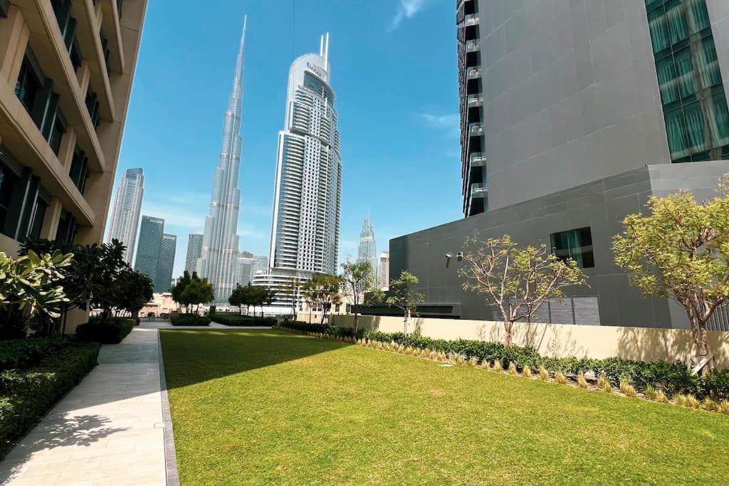 Downtown Luxurious 1br Near Mall And Fountain Dubai