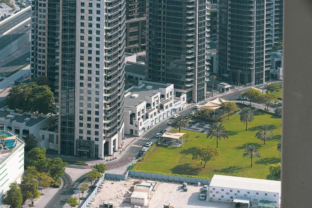 Apartment Downtown Luxurious 1br Near Mall And Fountain Dubai