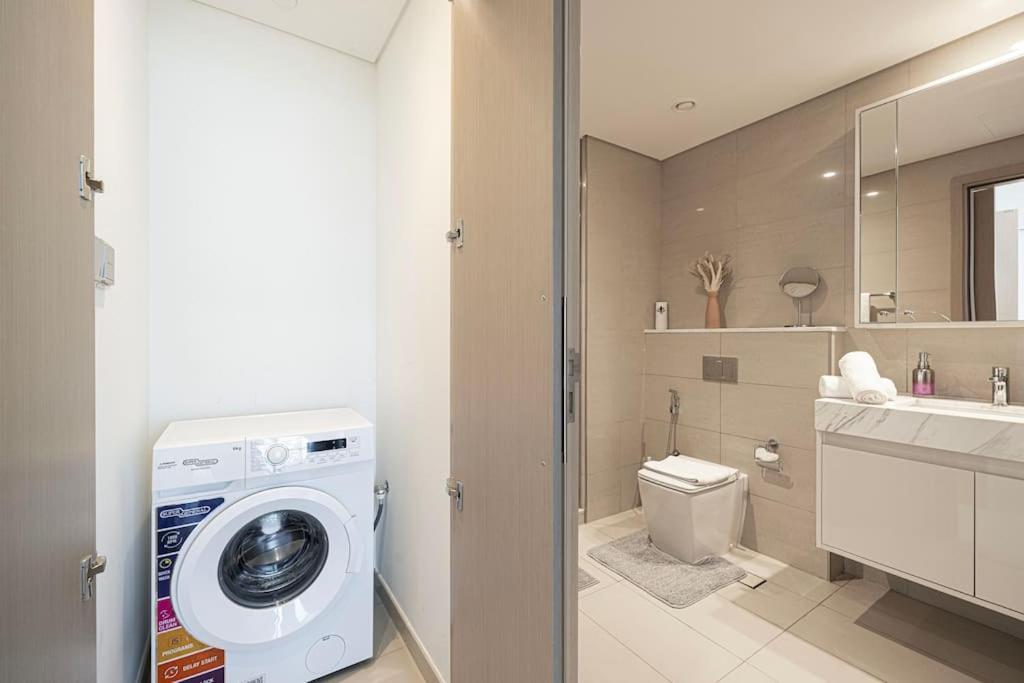 Downtown Luxurious 1br Near Mall And Fountain