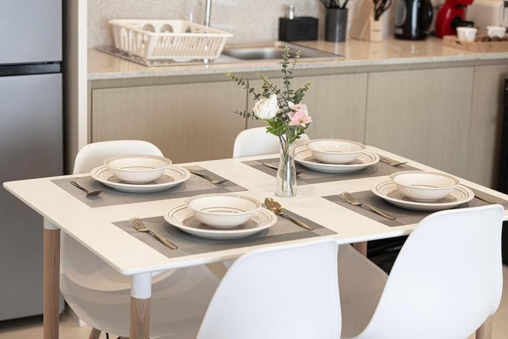 Downtown Luxurious 1br Near Mall And Fountain Apartment Dubai