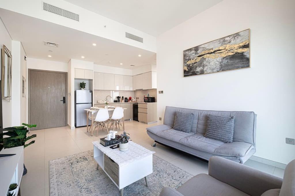 Downtown Luxurious 1br Near Mall And Fountain Dubai