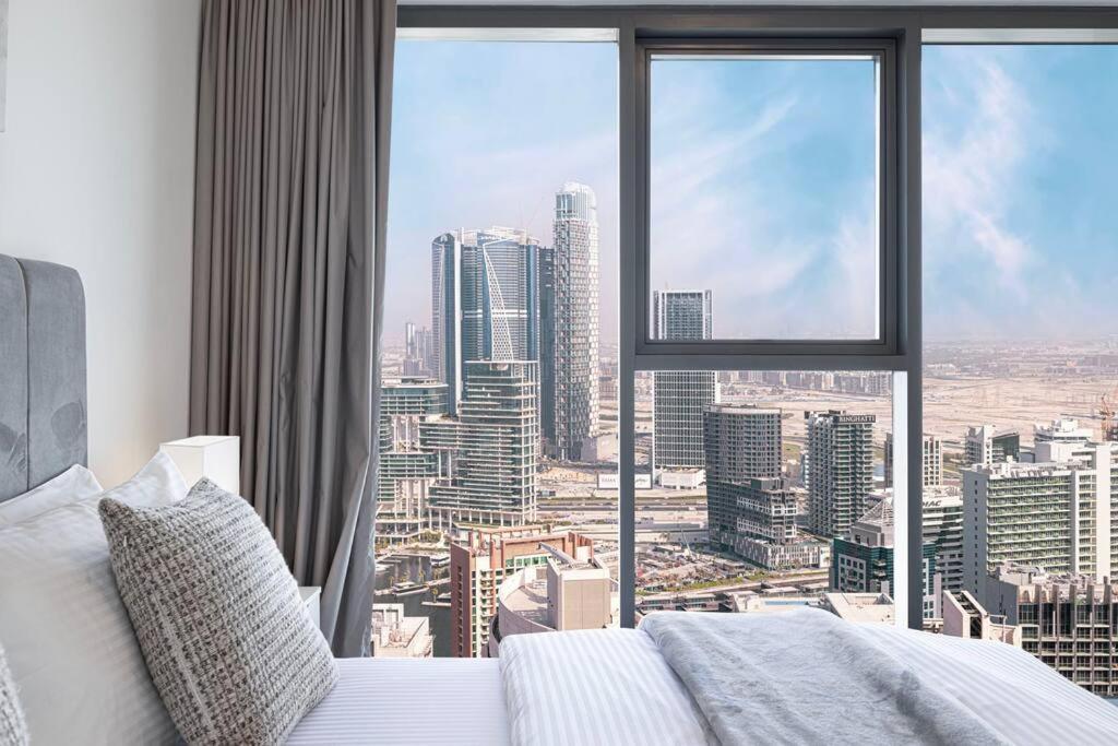 Downtown Luxurious 1br Near Mall And Fountain Apartment Dubai