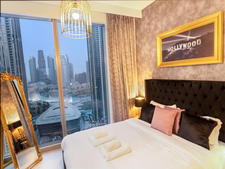 Panoramic Full Fountain,opera& Burj Sky View 4br Apartment Dubai