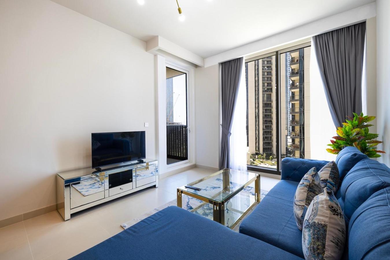 Vibrant Living In The Center - Creek Harbour Apartment Dubai