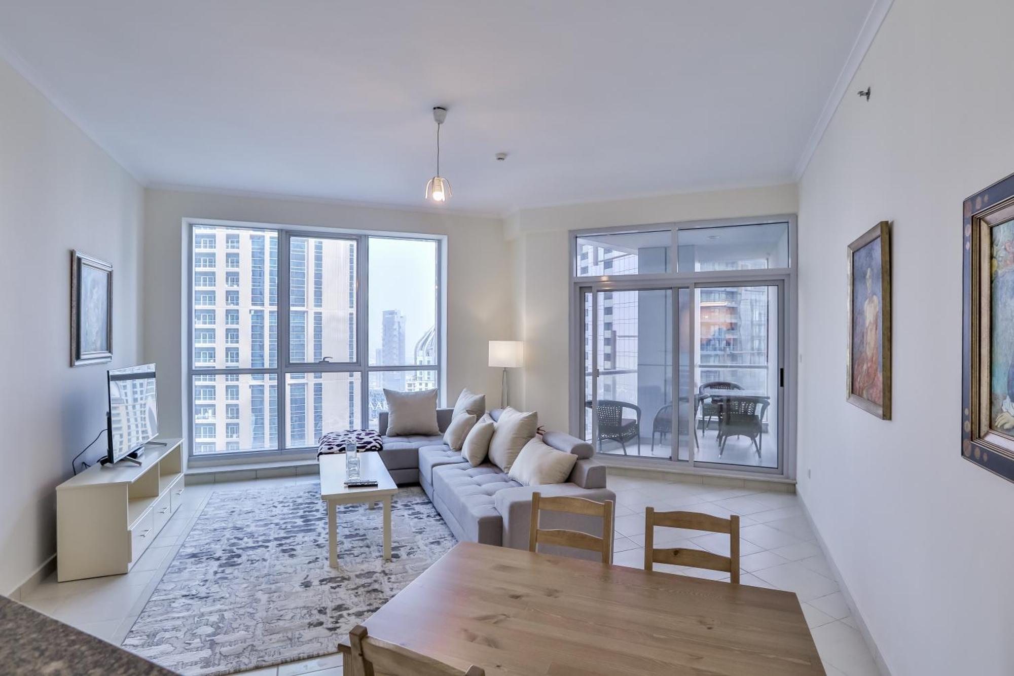 2 Bedroom High Floor Torch Tower Marina - Nox