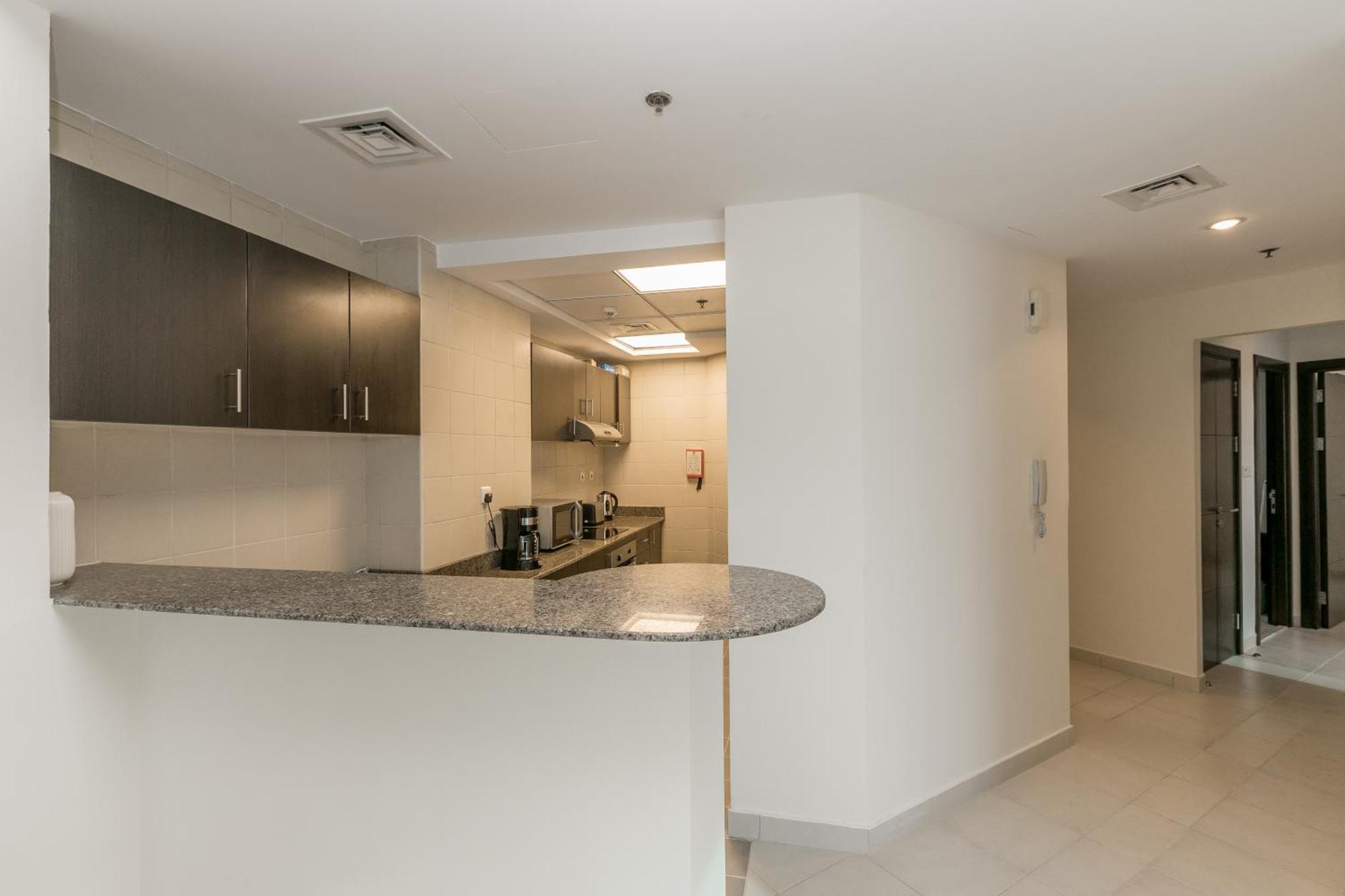2 Bedroom High Floor Torch Tower Marina - Nox