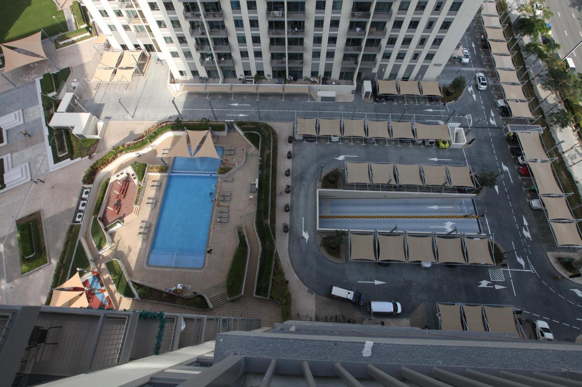 Apartment Brown Stone - Hills Mall *