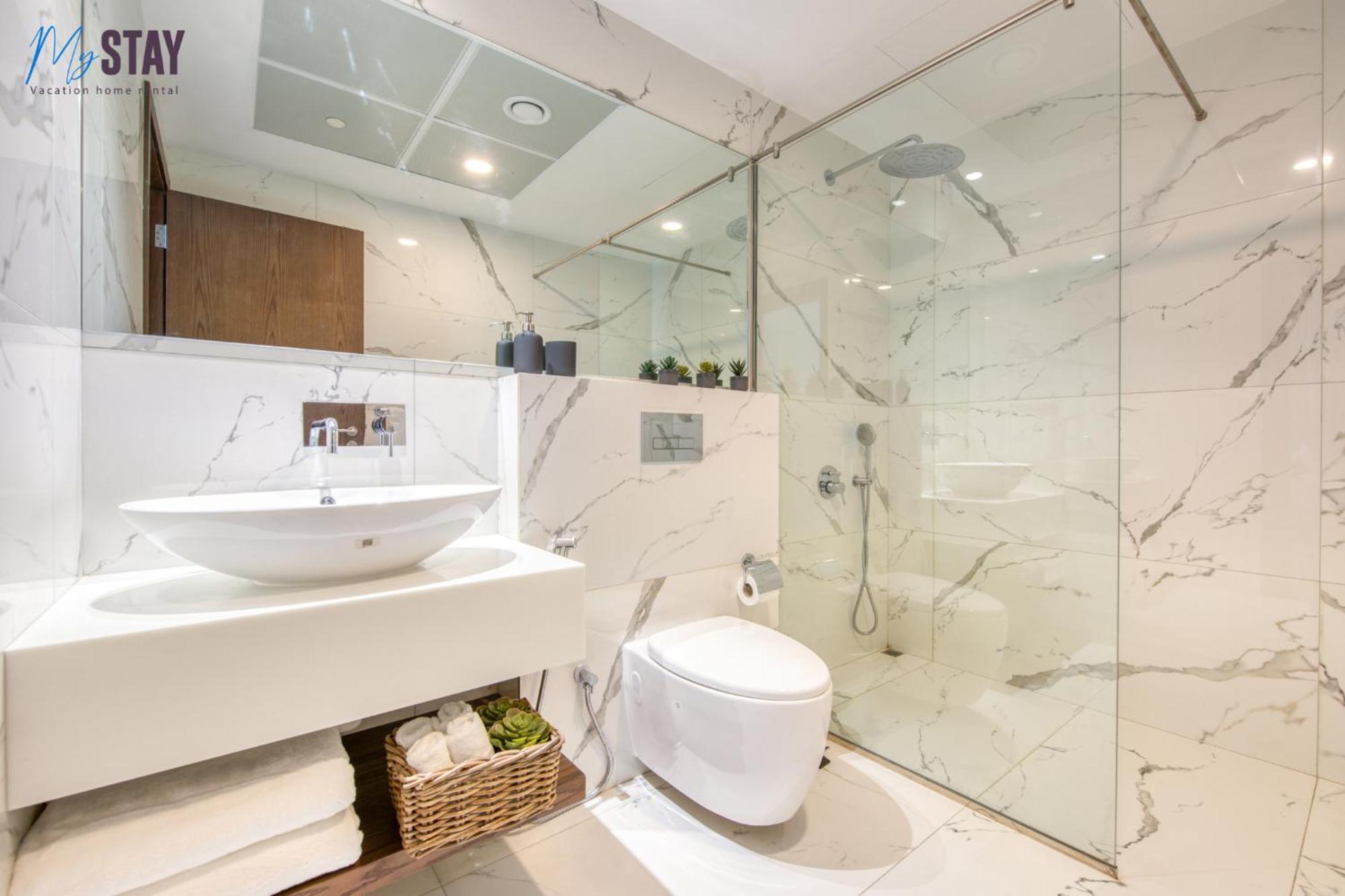 Luxurious One Bedroom , Jvc - *