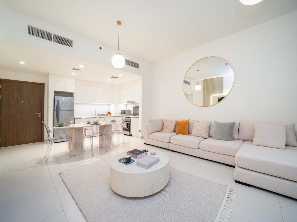 Hills Elegant 1-bed With Terrace Apartment Dubai