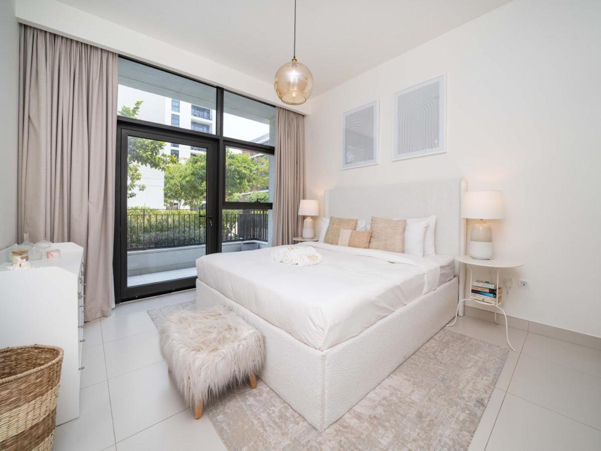 Hills Elegant 1-bed With Terrace