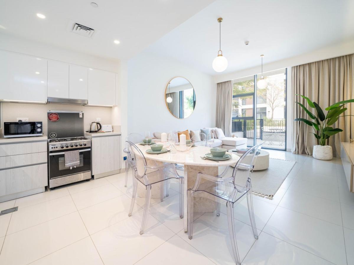 Hills Elegant 1-bed With Terrace Apartment