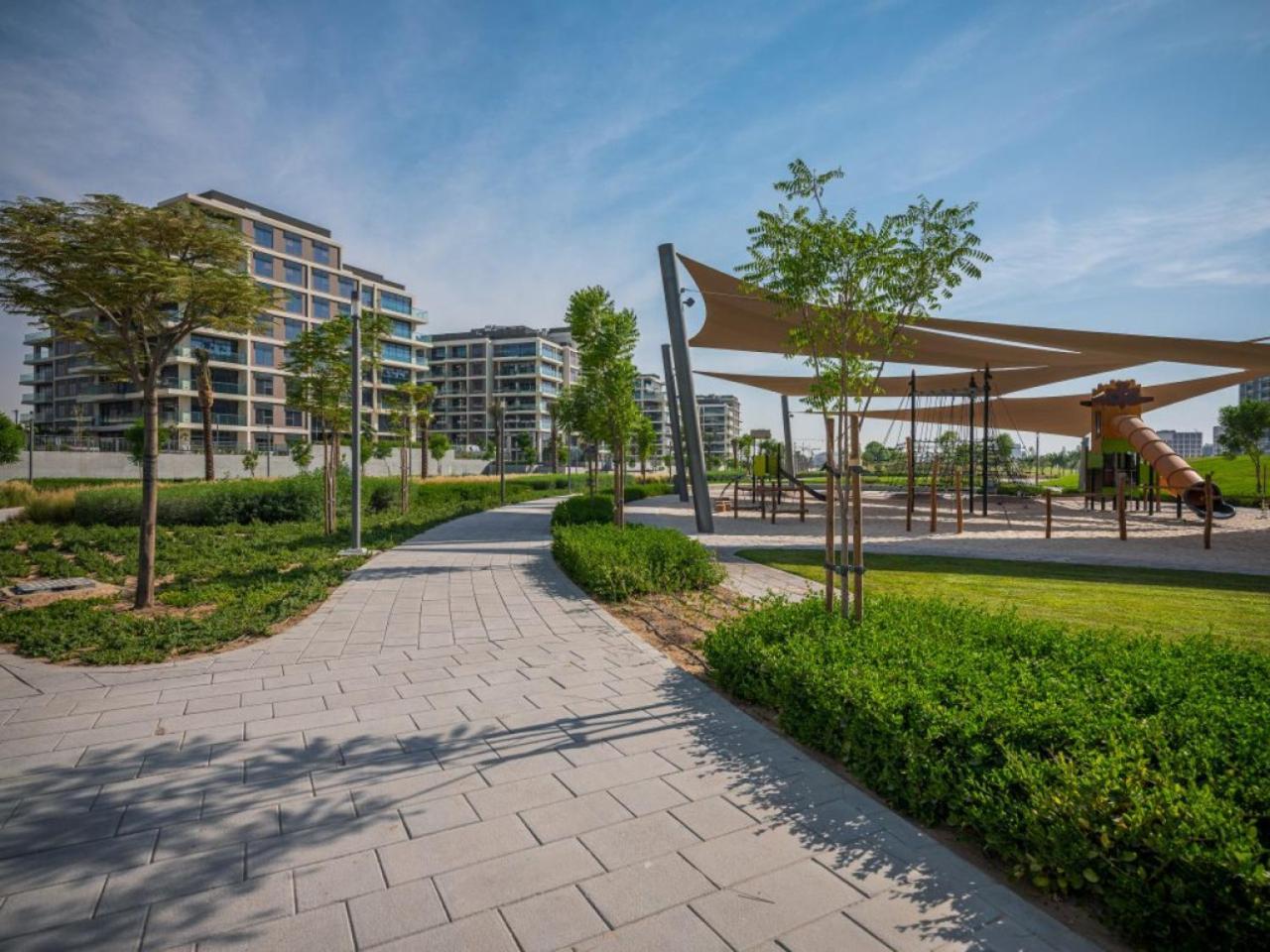 Apartment Hills Elegant 1-bed With Terrace