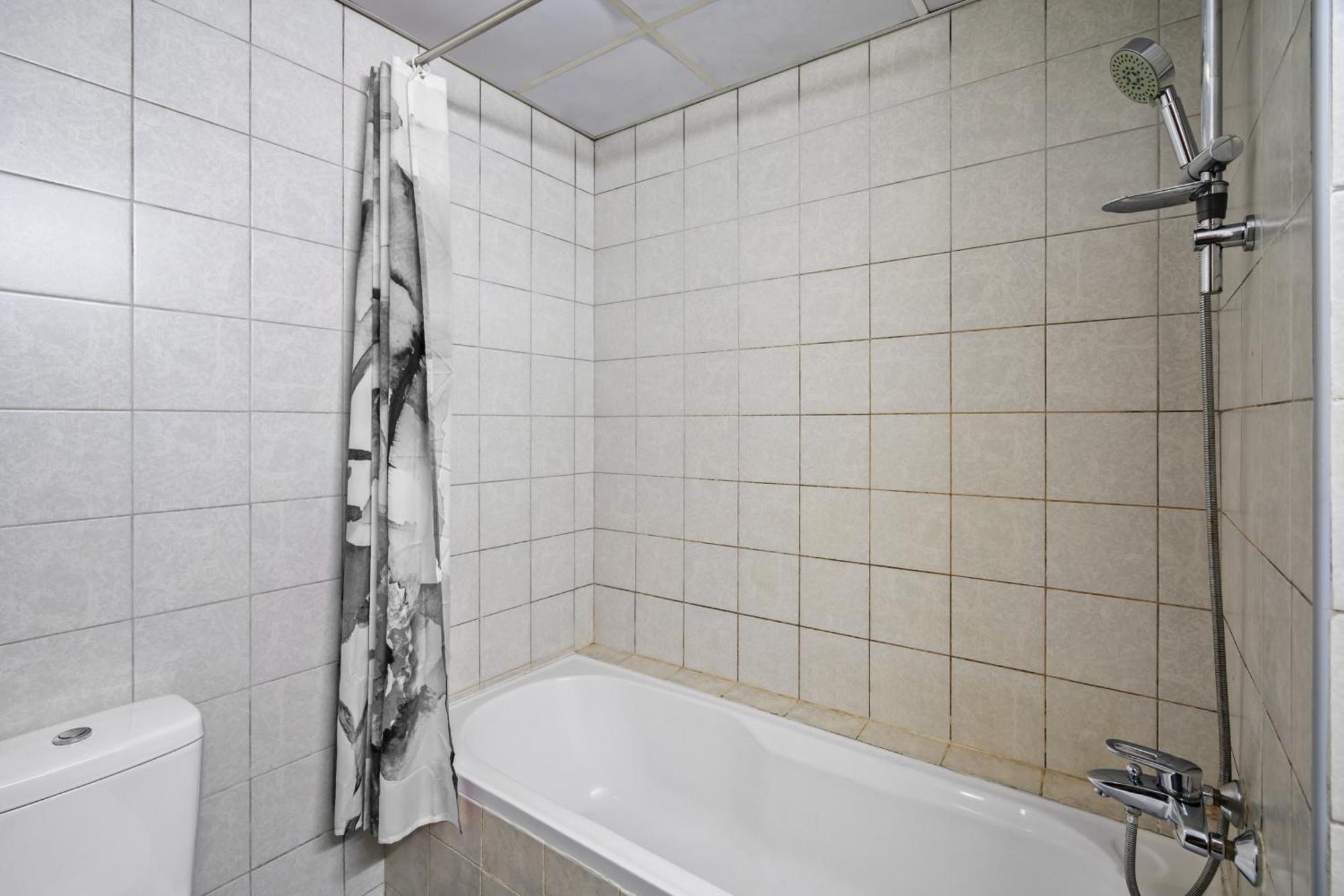 Urban Designer Apt - Family Friendly
