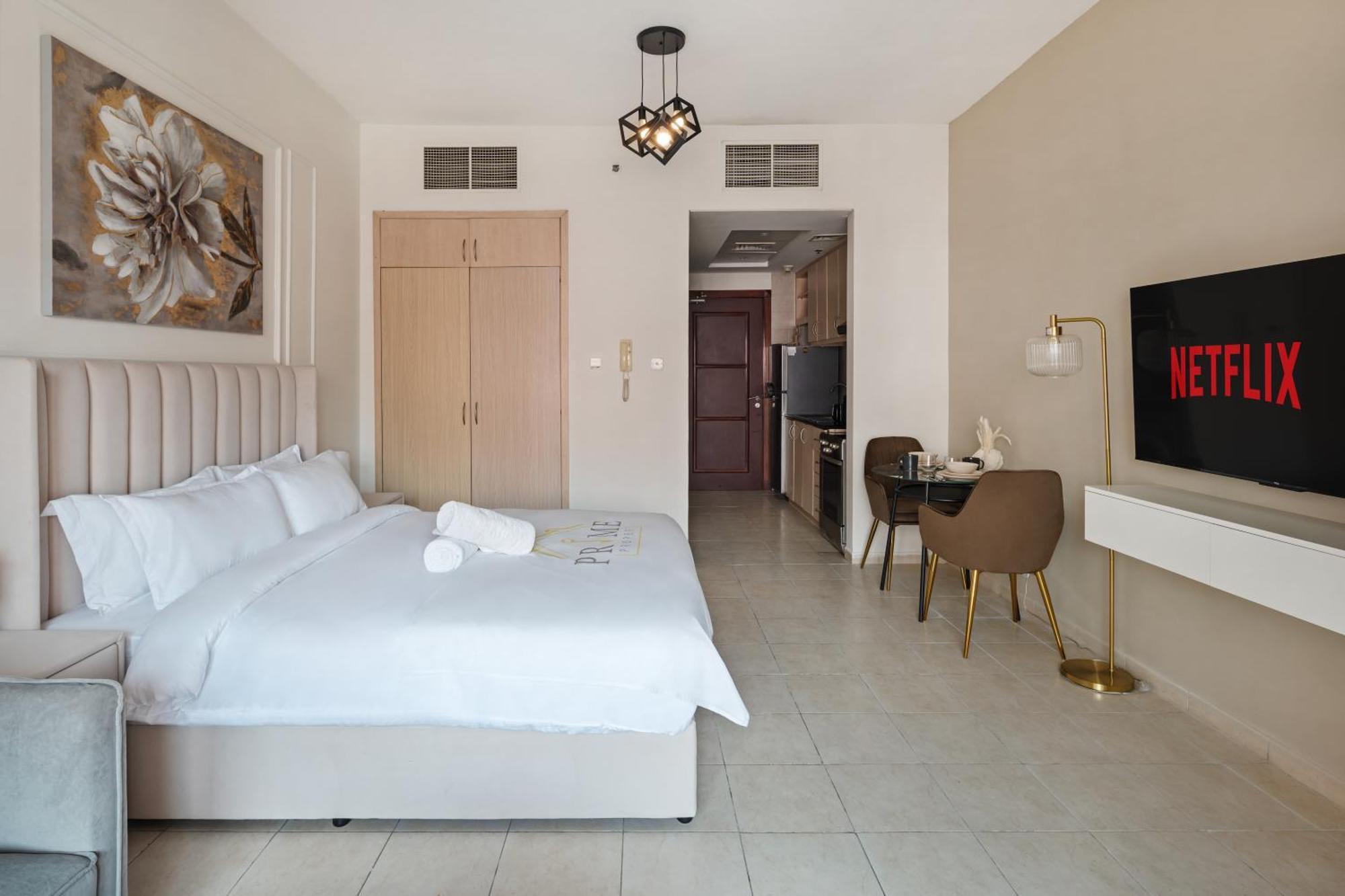 Urban Designer Apt - Family Friendly Apartment *