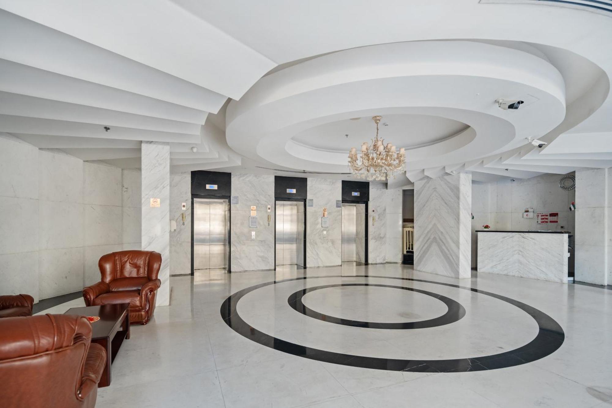 Contemporary With Amazing Amenities