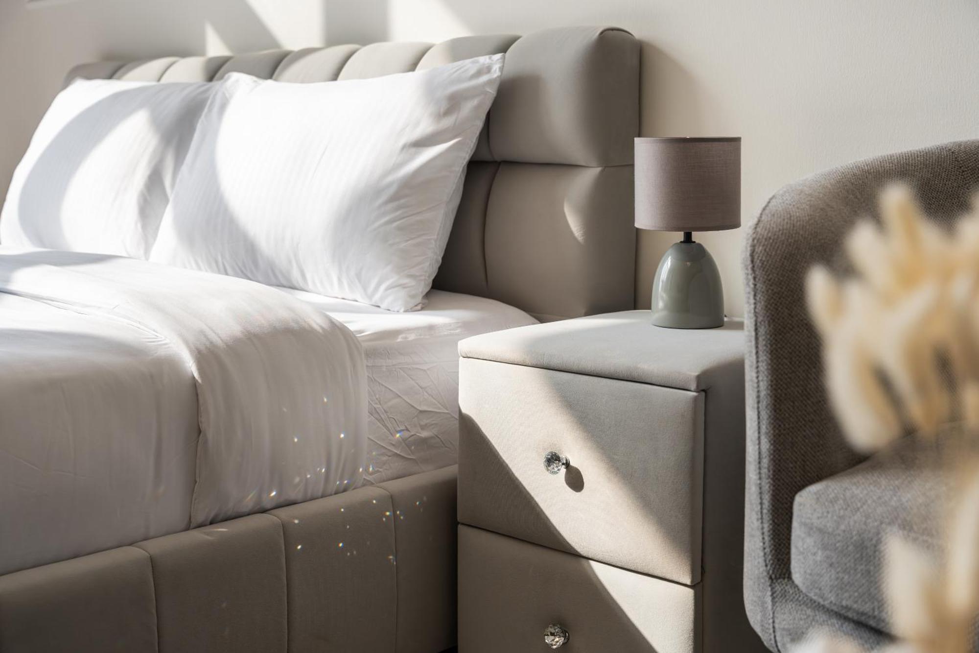 Contemporary With Amazing Amenities Daire