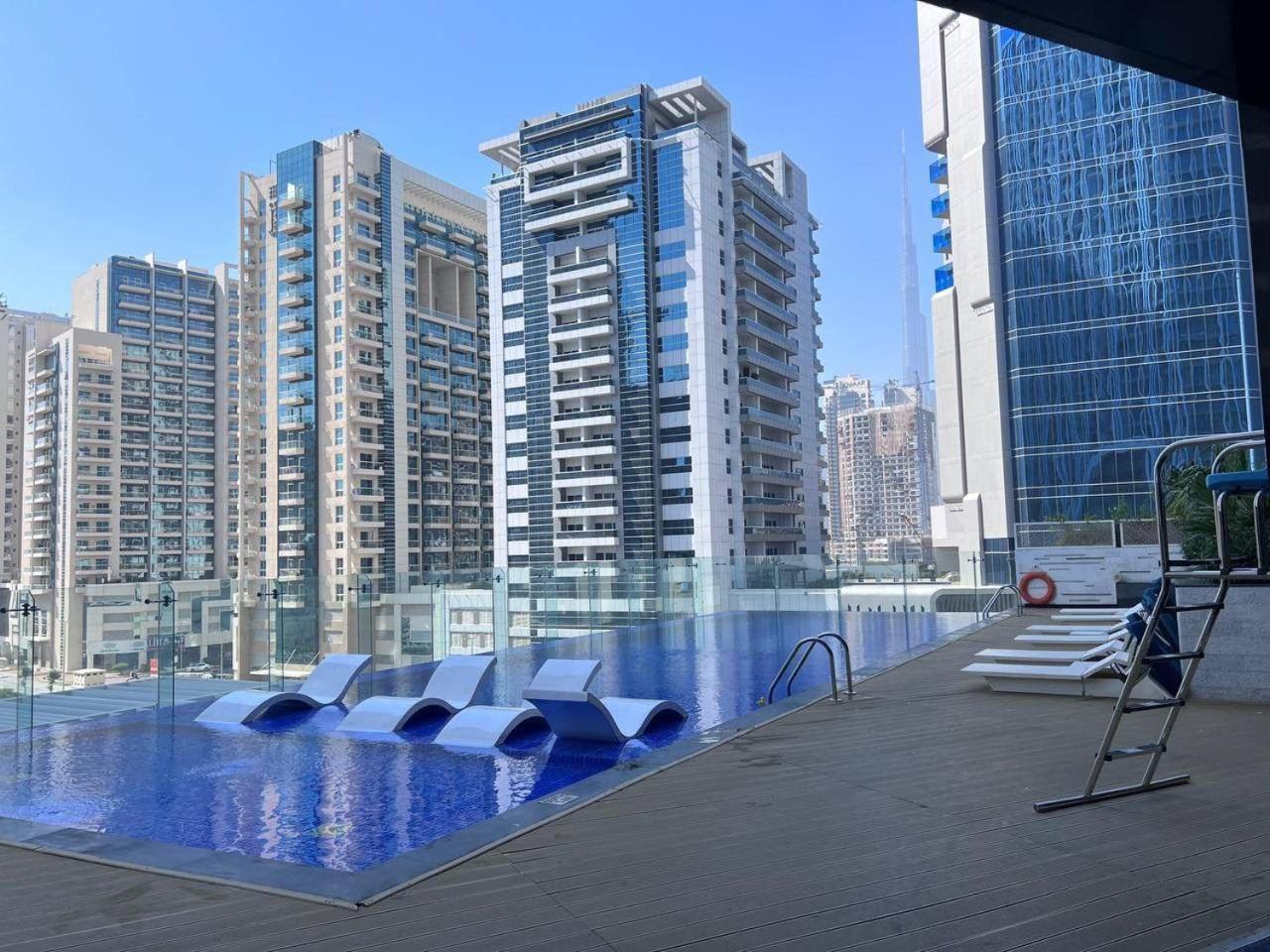 High Floor Studio With Burj Khalifa And Skyline View Apartment Dubai