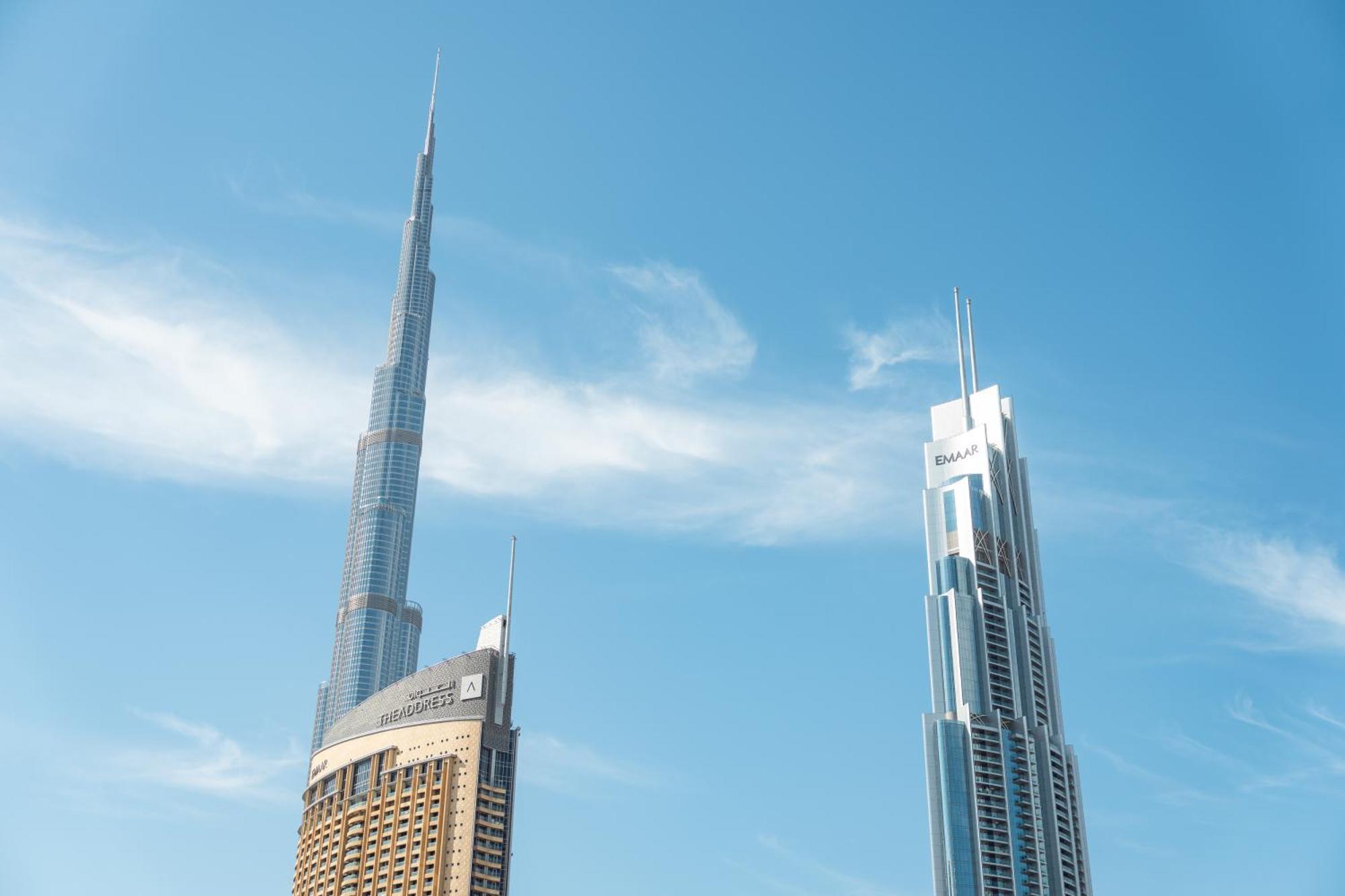 Prime Retreats @ Downtown Views By Emaar Apartment *