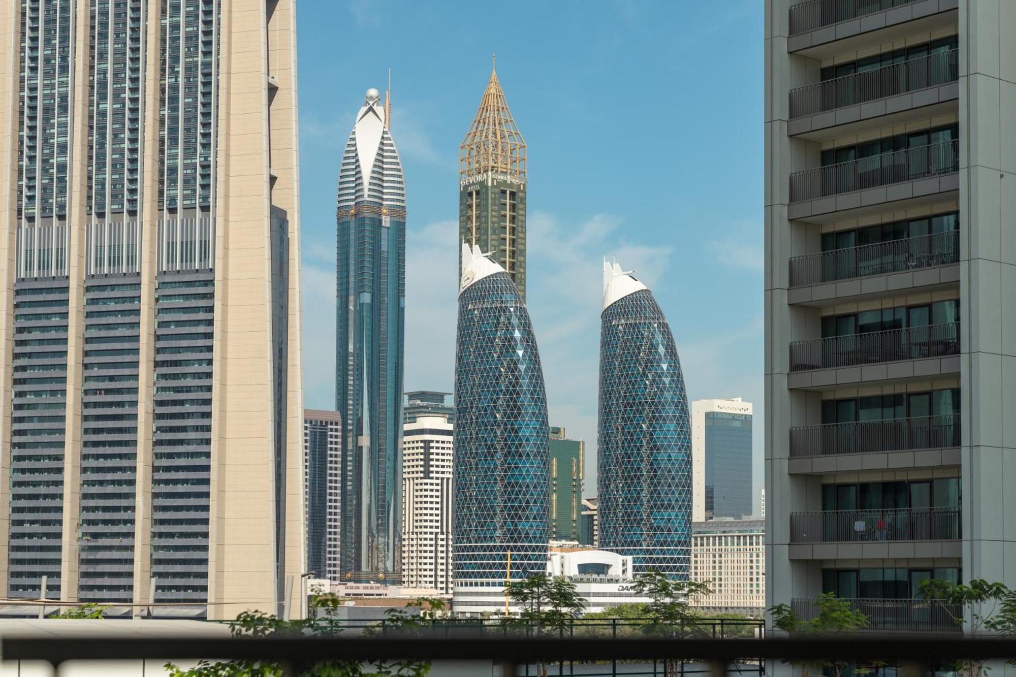 Prime Retreats @ Downtown Views By Emaar Dubai