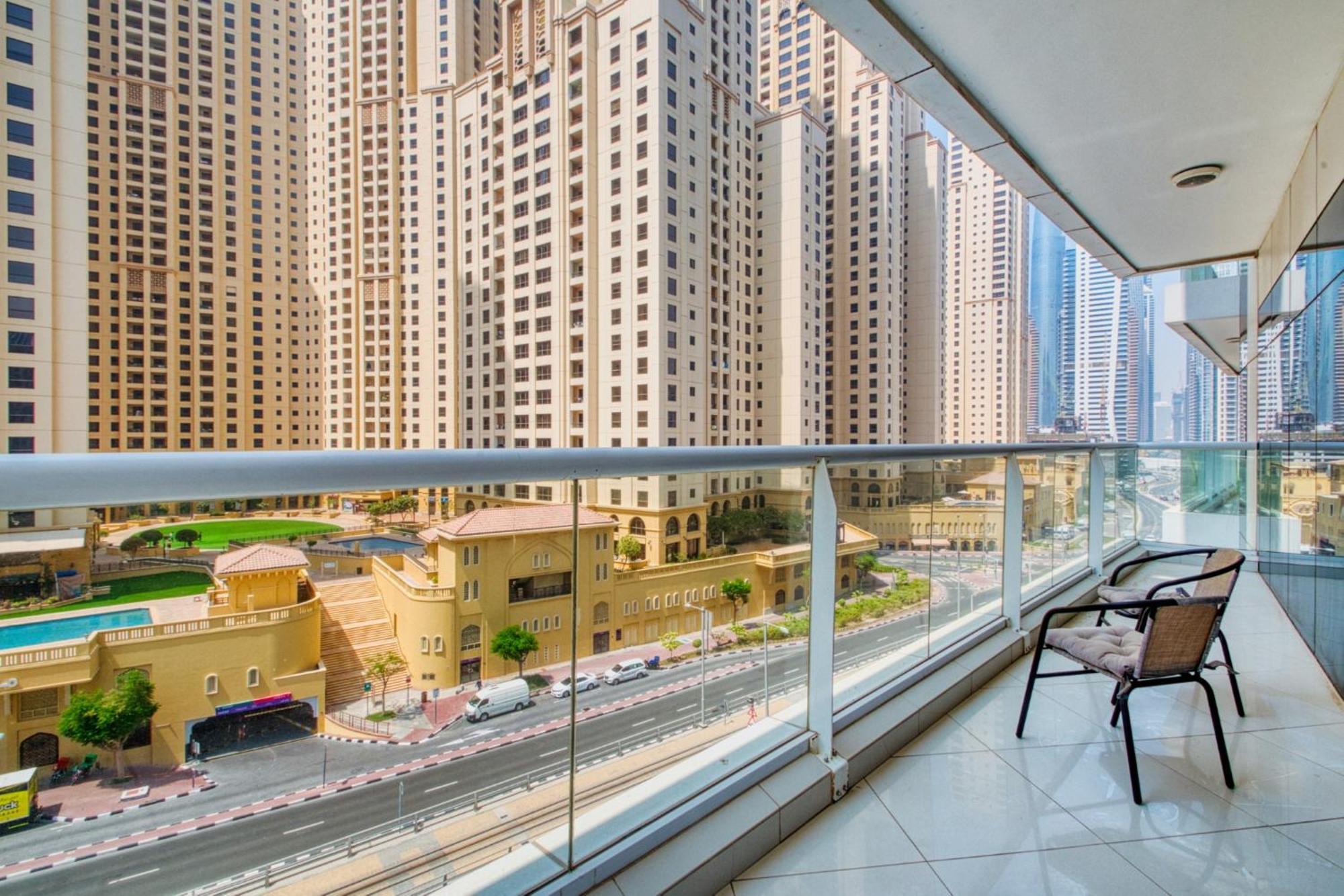 Shoresinn - Serene Retreat With Waterfront Views Dubai