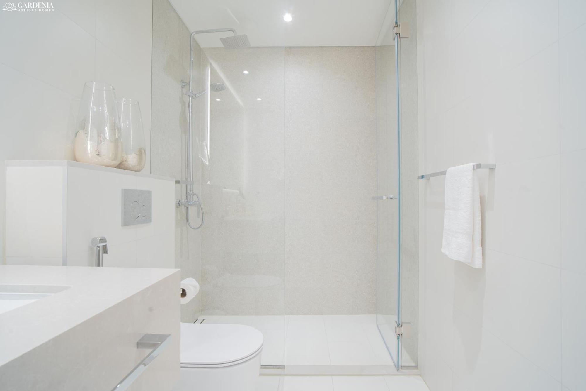 Apartment Jbr - Private Access Full Sea View At La-vie By Gardenia
