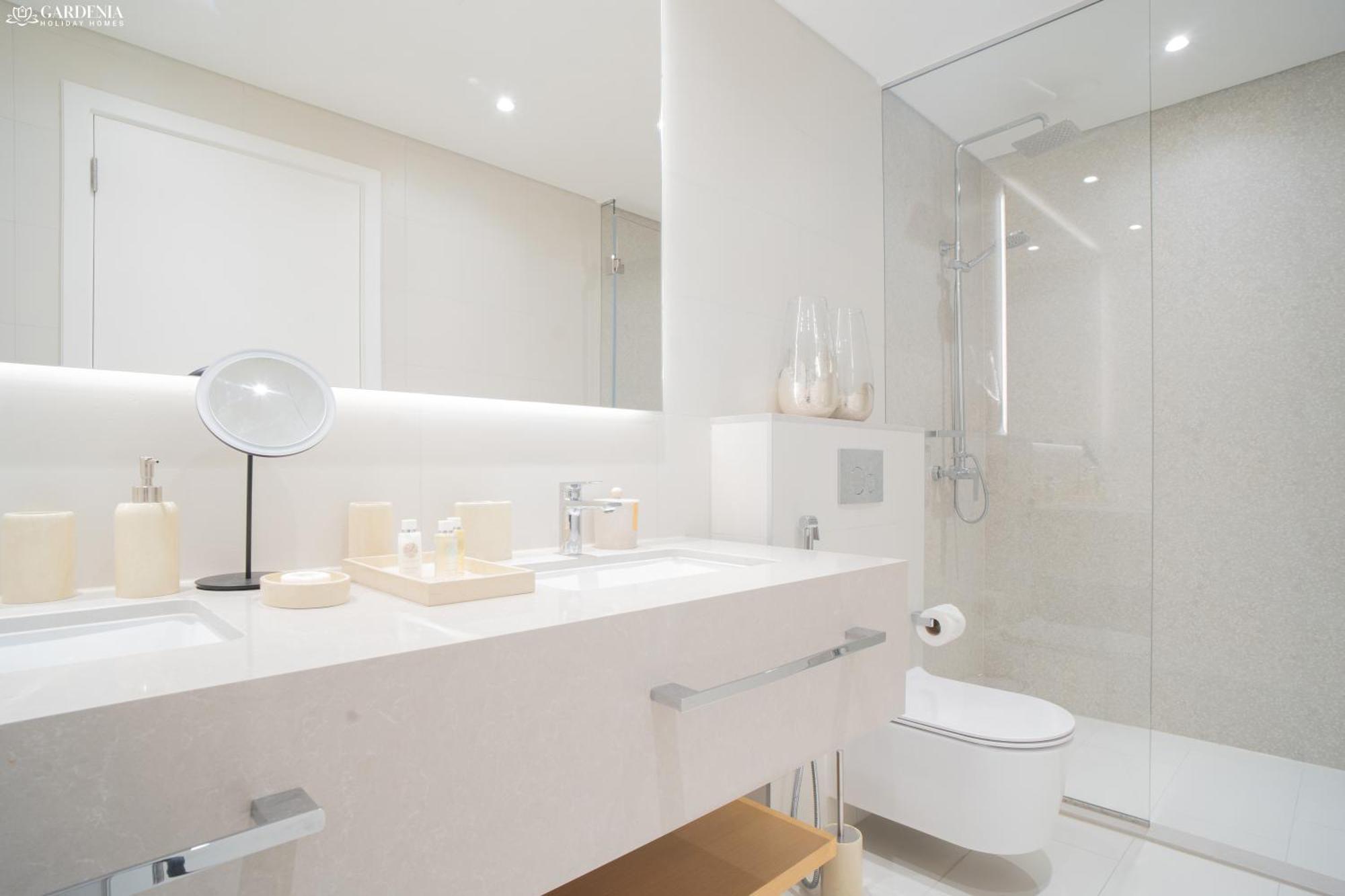 Jbr - Private Access Full Sea View At La-vie By Gardenia Apartment