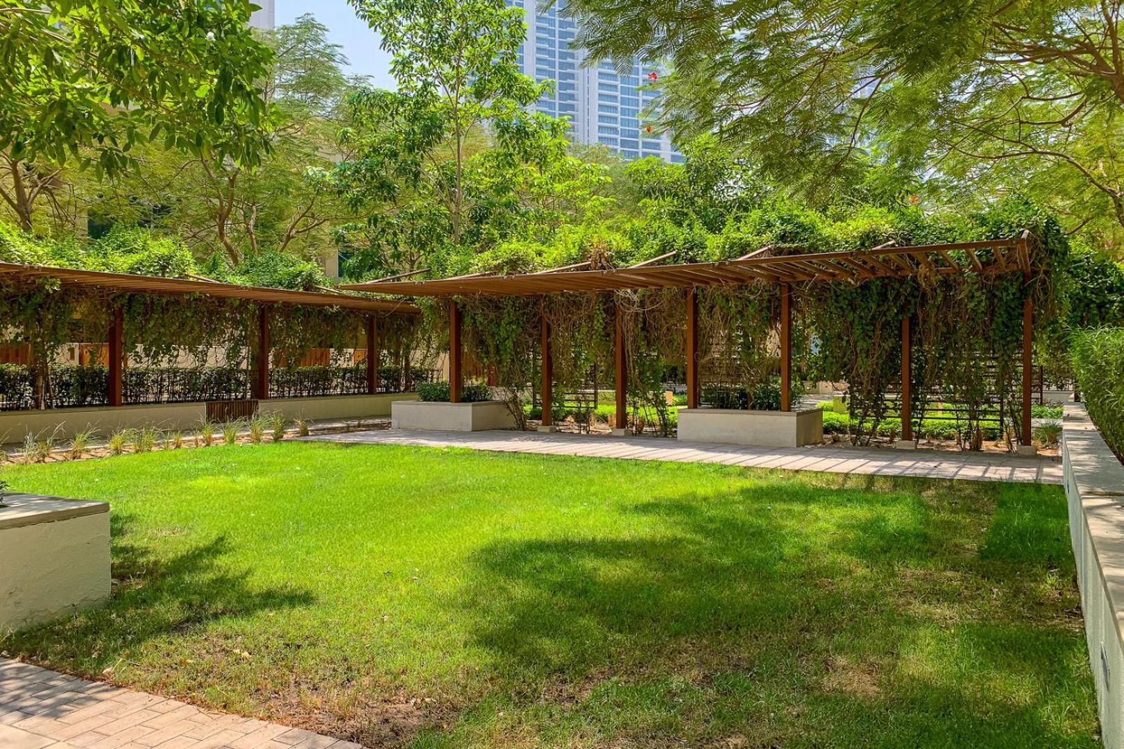 Apartment Luxe | Luxury 2br | Creek View | Modern & Cozy Dubai