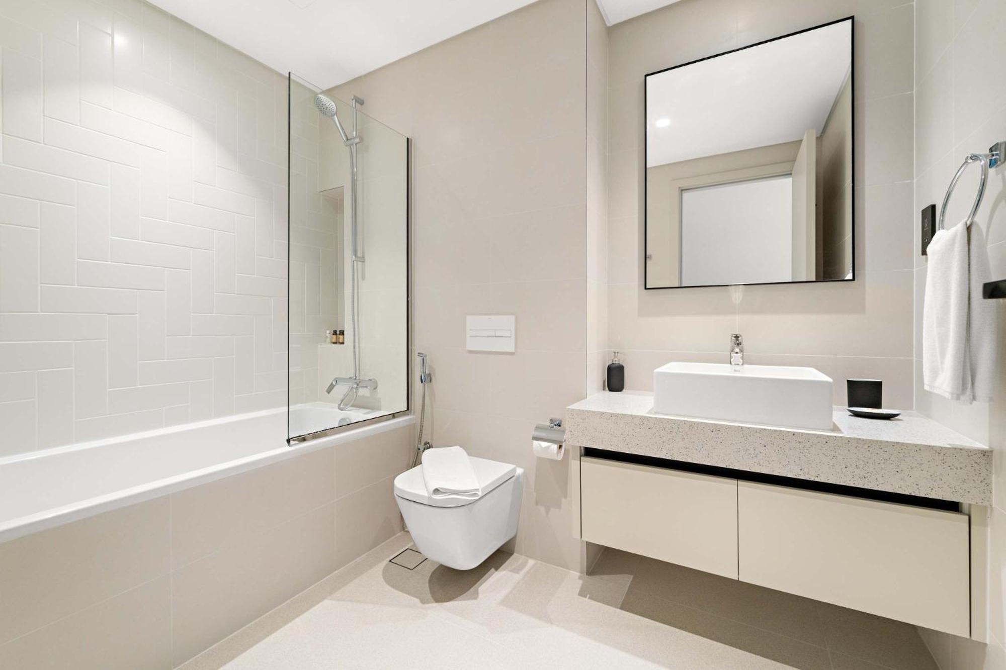 Silkhaus 1bdr In Marina Vista With Private