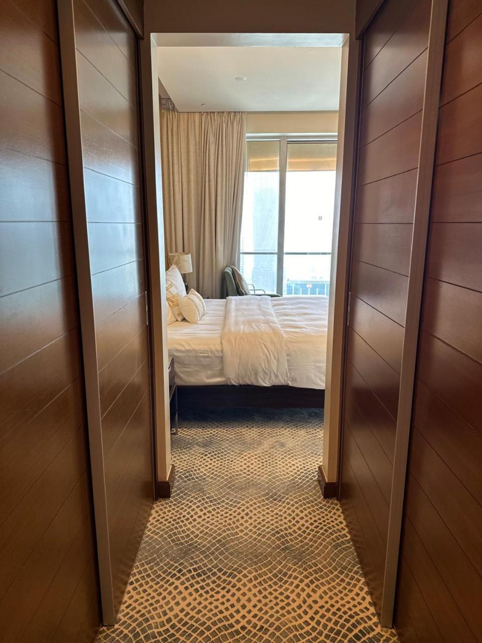 Mall Fashion Avenue Highest Floor Burj Khalifa View Residence- Formerly Address Mall Dubai