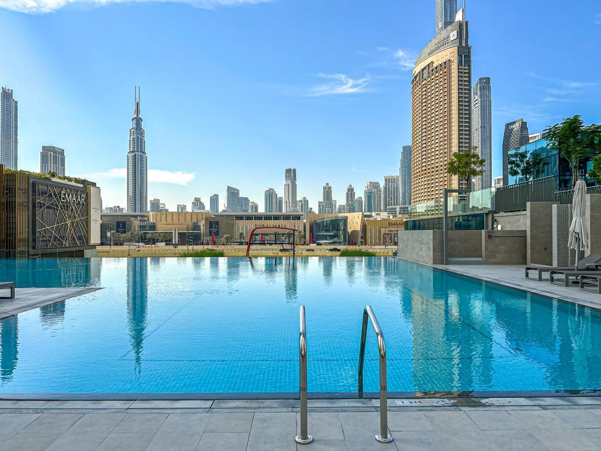 Apartment Amazing Burj Khalifa Views With Mall Direct Connection In Downtown Dubai