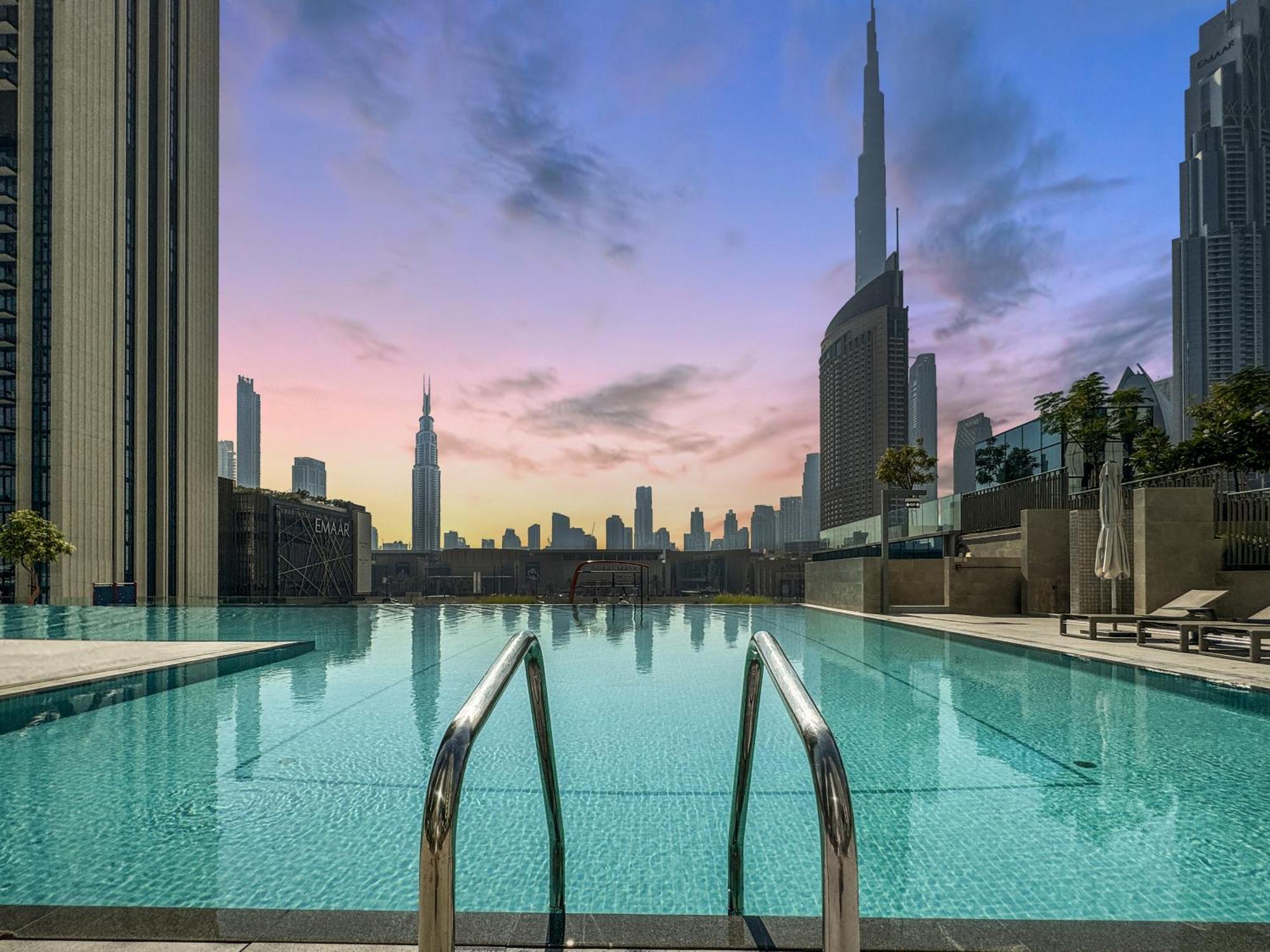 Amazing Burj Khalifa Views With Mall Direct Connection In Downtown * Dubai