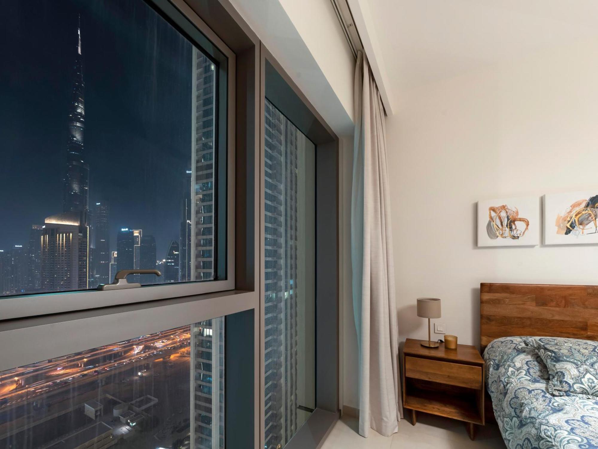 Luxury 2br, Burj And Fountain View, 2 Min Walk To Mall
