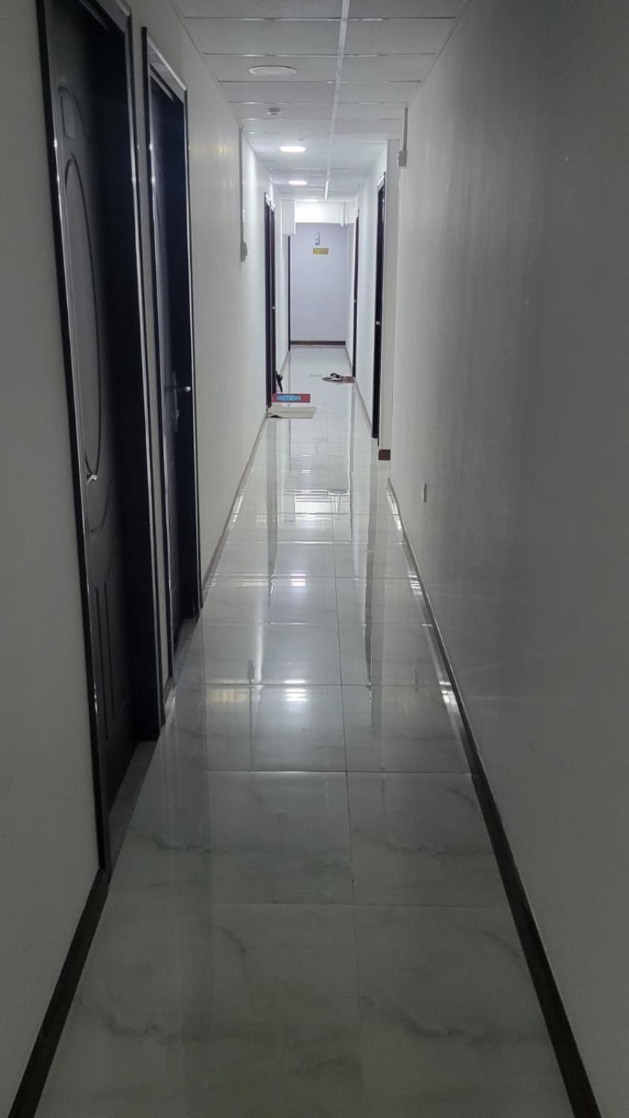 Emirates Towers Metro Apartment *