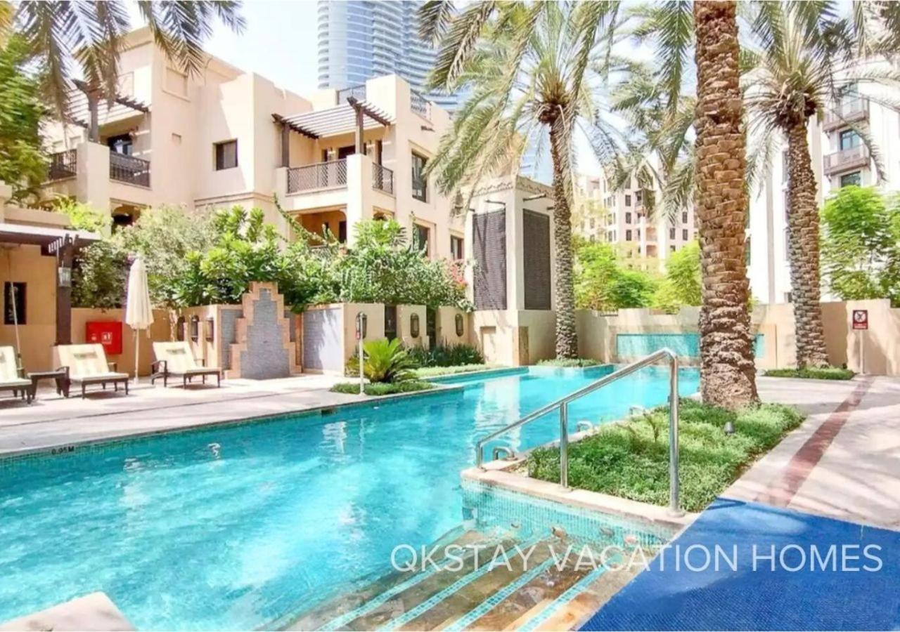 5 Min Walk To Burj Khalifa 2bhk Luxury Downtown Burj Haven Apartment