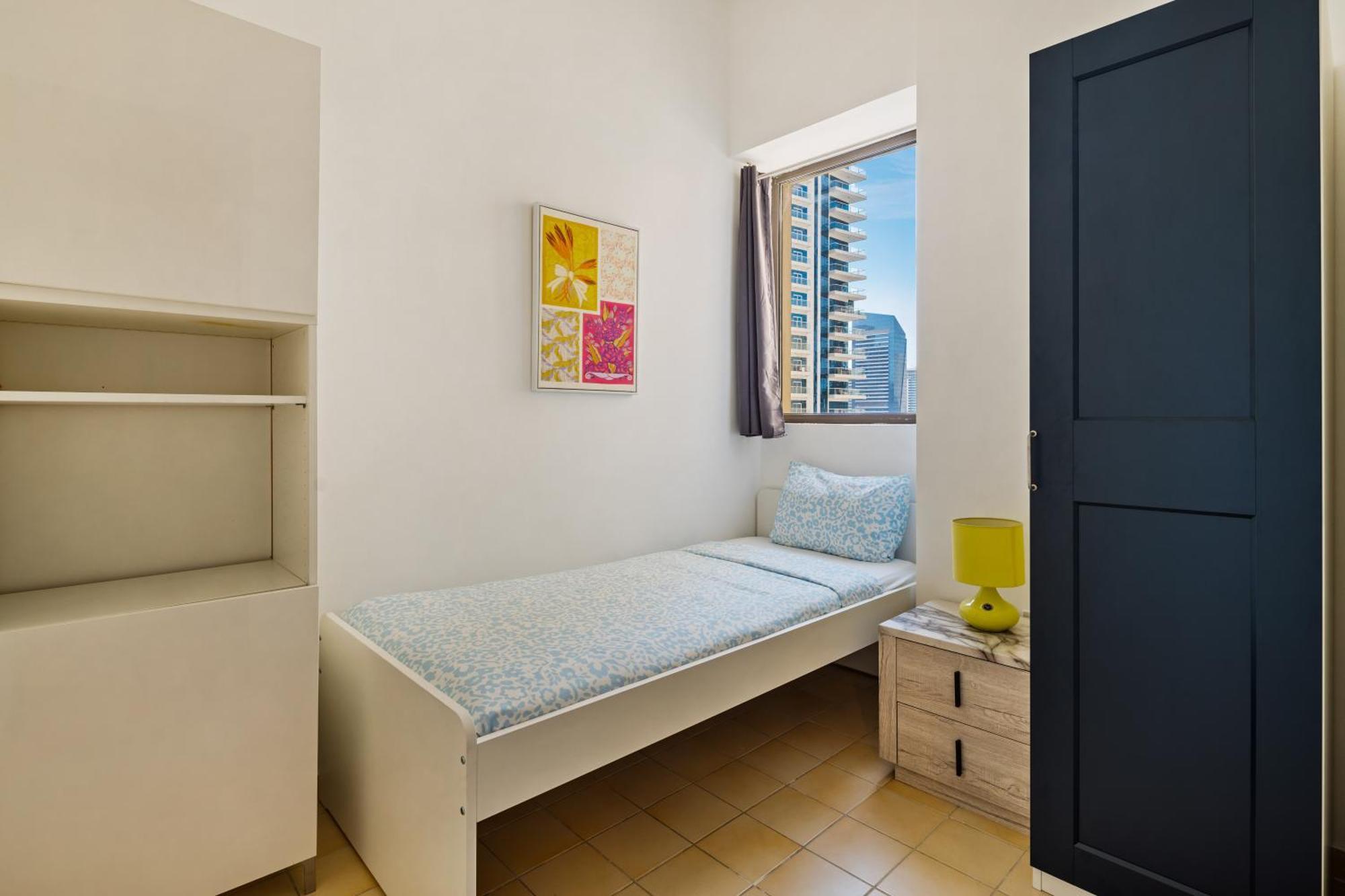 Apartment Spacious 5br With Maid's On Jbr - Prime Location, Steps From Shops, Dining & Entertainment - By Sunkissed Homes Dubai