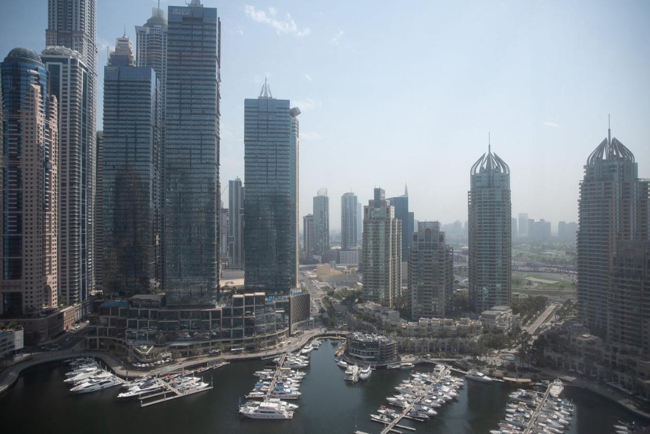 Stunning High Floor 3 Bed - Marina *