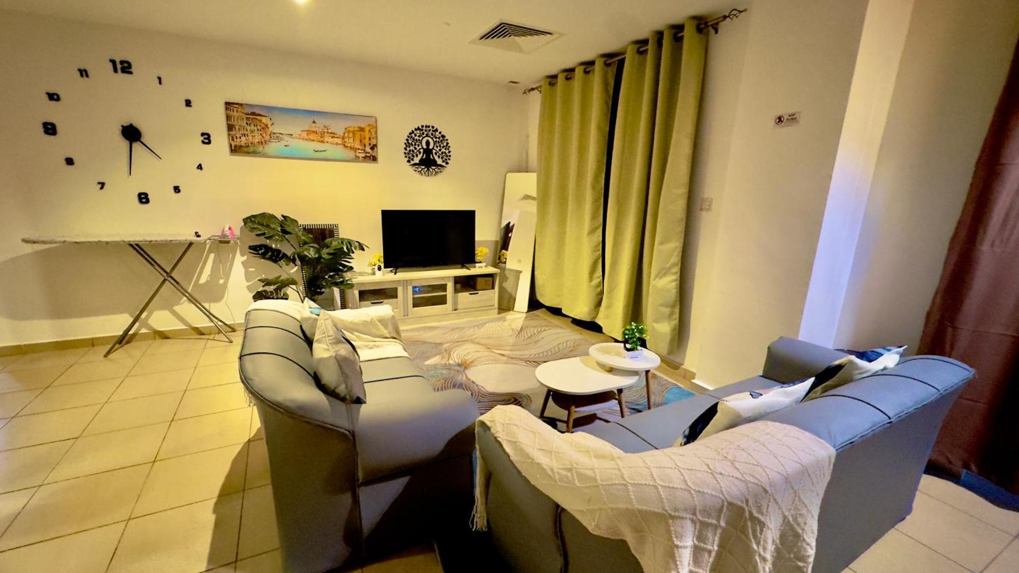 Hostel Harmony - Jbr *