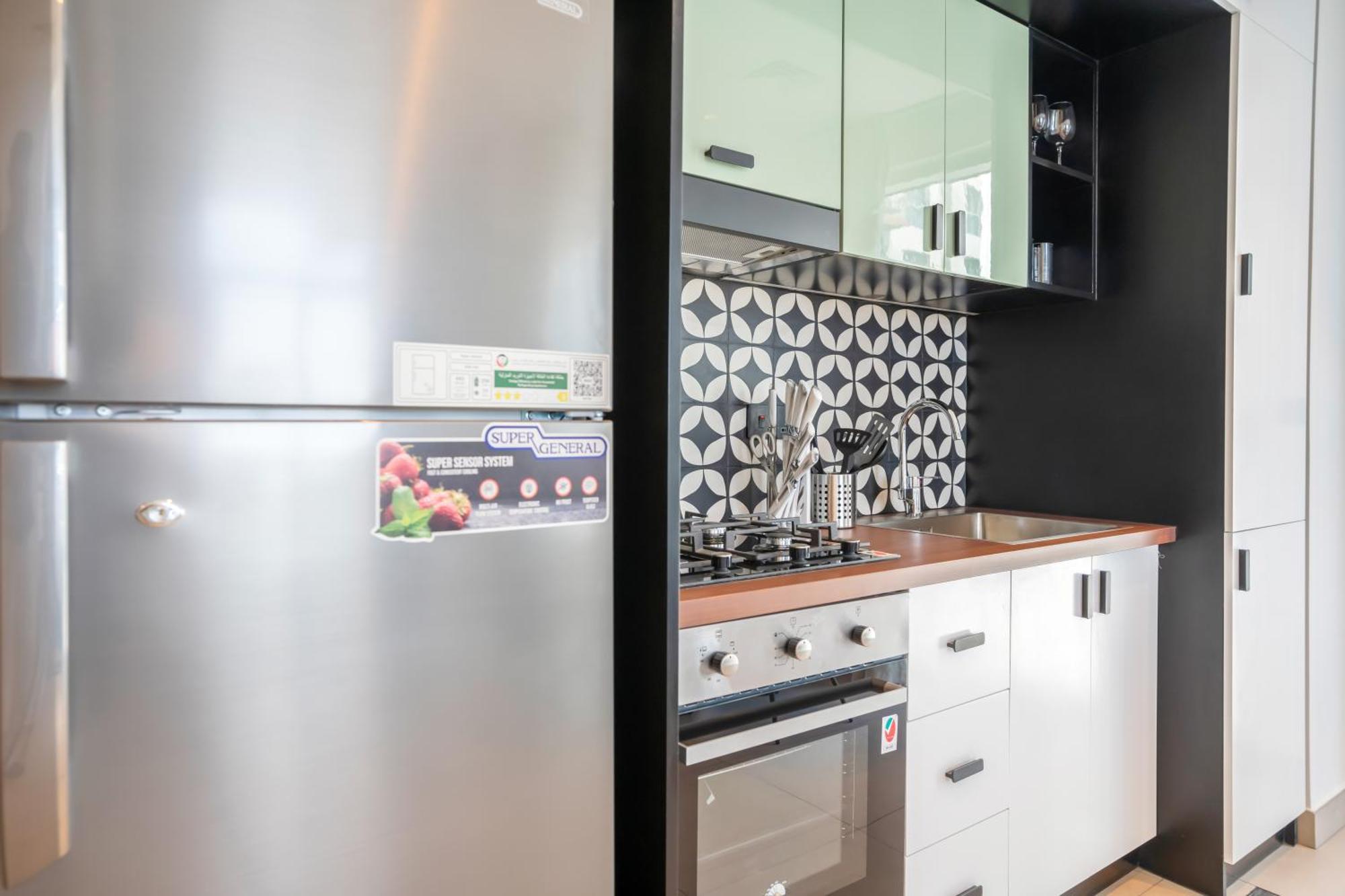 Cozy 2br In Hills Dubai